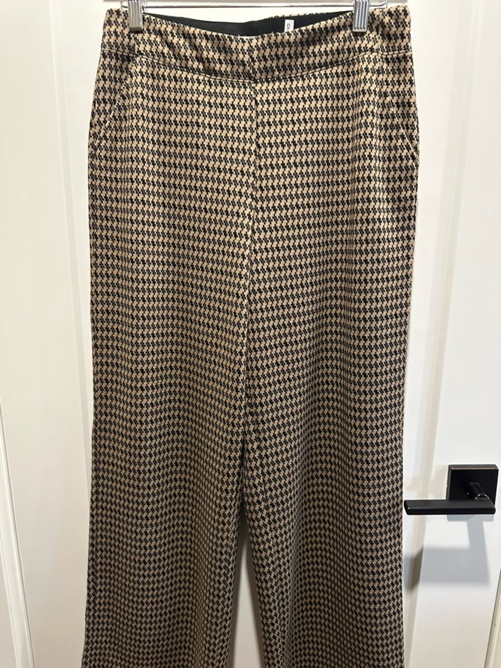 Max Studio Beige and Black Houndstooth Wide-Leg Pants